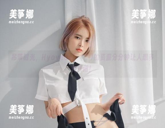 吊带时光，Hyoyeon(김효연)的资源分分钟让人想多看几眼！