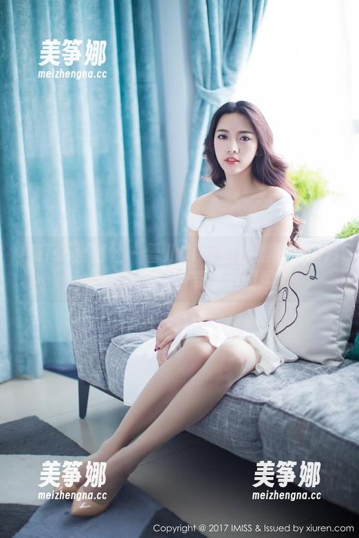 IMiss爱蜜社-雪儿Cier IMiss爱蜜社 - 雪儿Cier的校服私房图片大全:书香气中带点小倔强!