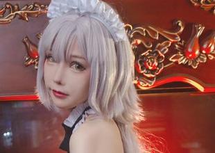 Kitkat Cosplay在图上耍态度,爱宕的最新图库果然个性十足!