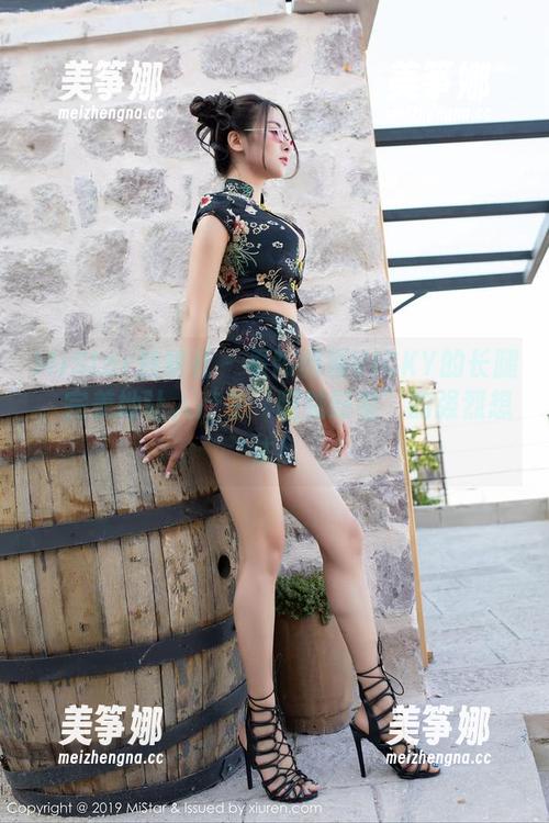 MiStar魅妍社 - 看陈雅漫VICKY的长腿，完美地让人产生‘腿贼好看’的强烈想法！