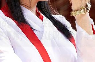MiiTao蜜桃社 – 在线见识唐佳怡启发式职业装秀,美图让职场不再单调!