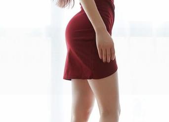 MiiTao蜜桃社 – 这美图不想停就想下载,韩贝贝的礼服根本给不了我选择的余地!