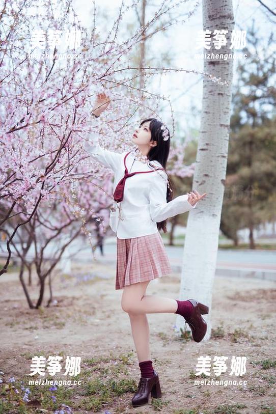 Shika小鹿鹿 Shika小鹿鹿的图包私拍,女神气质满分,偷偷给个赞!