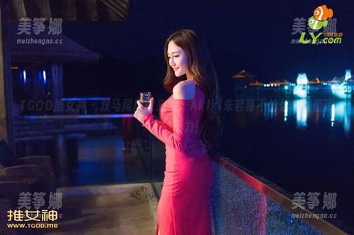 TGOD推女神-Akiki朱若慕 TGOD推女神 - 双马尾原图来袭,Akiki朱若慕不怕你们颜值带来的压力!