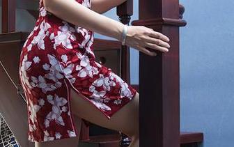 TouTiao头条女神 – 余心曼的夏天写真,新鲜出炉,至少比我兜里的零食还诱人!