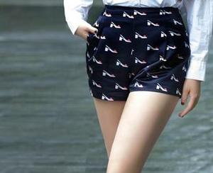 TuiGirl推女郎 – 冯雨芝教你穿牛仔裤,无圣光拿捏得刚刚好,美图堪比影视剧。
