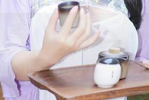 Xiuren秀人网 – 海边日常：Carol周妍希的私房写真，竟然试图模仿海鸥的飞翔，结果还是被沙子打了个趔趄！