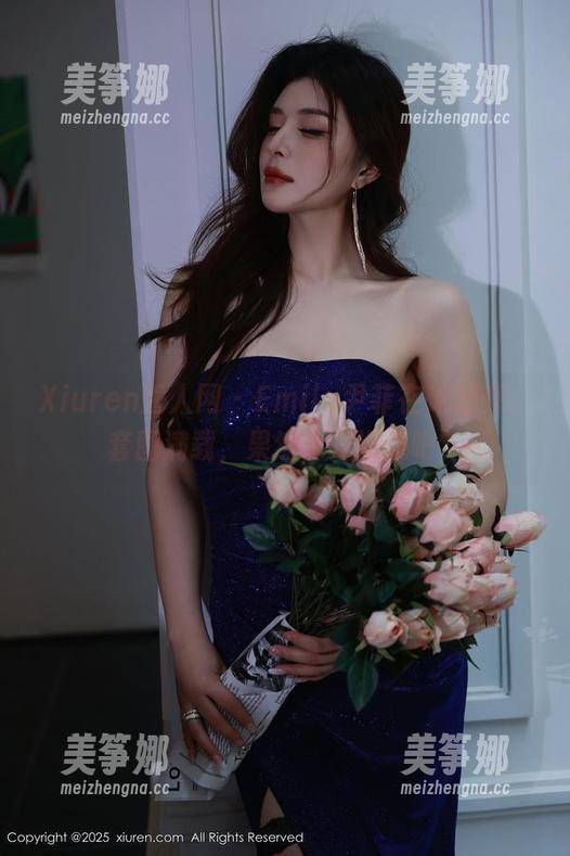 Xiuren秀人网-Emily尹菲 Xiuren秀人网 - Emily尹菲在泳池旁,套图满载,果然水光潋滟吧?