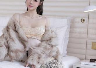 Xiuren秀人网 – 我看来Mieko林美惠子的兔女郎形象,慢慢沉醉在这组私拍的氛围中。