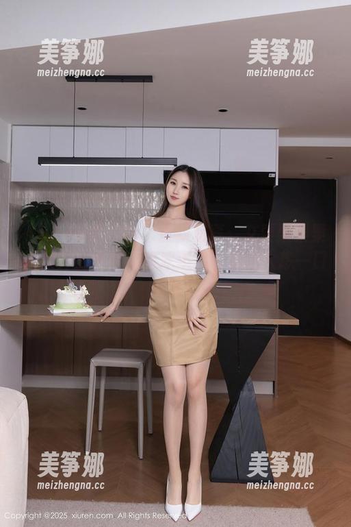 Xiuren秀人网-艾栗栗栗栗栗栗吖 Xiuren秀人网 - 最新写真:艾栗栗栗栗栗栗吖的清纯,像冰淇淋一样让人想一口吃掉!