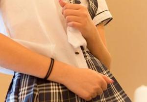 YouMi尤蜜荟 – 敢问奶瓶土肥圆密藏的私房JK图包,有没有爆料吗?