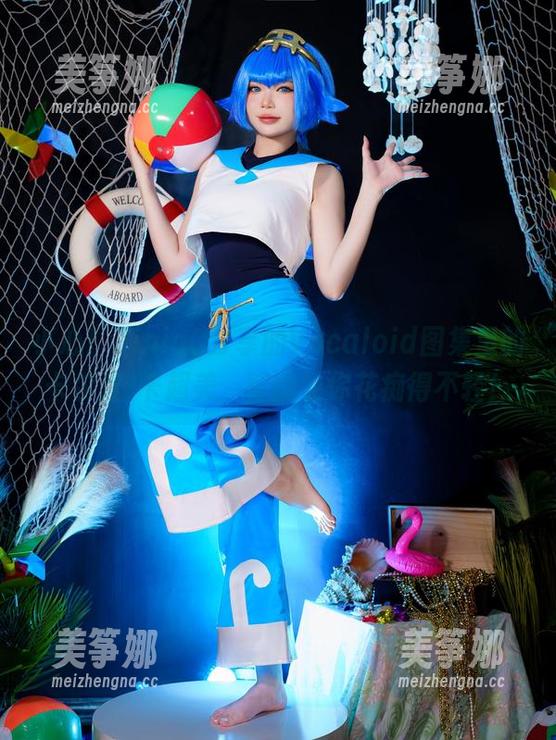 ZinieQ 小心!ZinieQ分享的Vocaloid图集里的卡尔涅·卡超美,可能让你花痴得不轻!