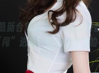 丽柜 – 最新合集搞定,钟晴的香丝丽人就这么“闯”进来,轻轻撩拨你的视觉。