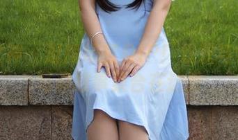 初夏女神 – 逛商场变身IP！双双与学姐的写真故事集合在这里