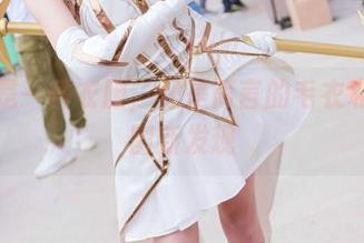 不只是一件衣服，只是简言的毛衣私房美图新发现
