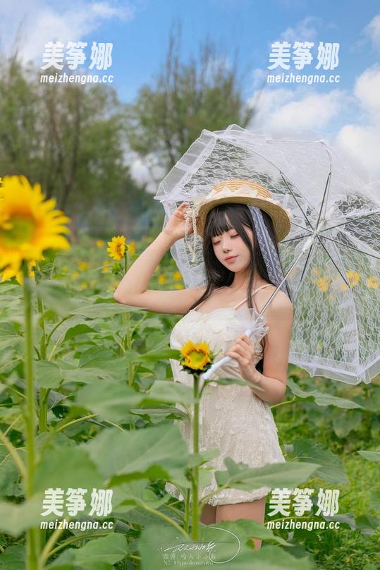 咬人小小兔 咬人小小兔与温泉女将相遇:别样资源展示在图库