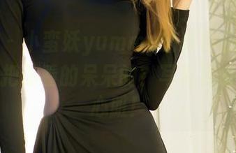 嗲囡囡 – 小蛮妖yummy的新作品:哪副眼镜能把你看的呆呆的?写真直击你的小心脏!