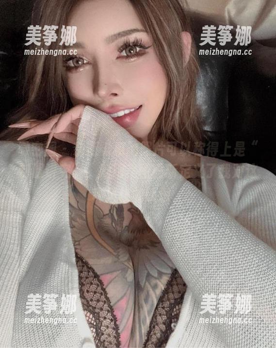奈斯希希 微密圈 - 奈斯希希的照片可以称得上是“制服讲究”,她用美图重新定义了我对这种风格的认识。