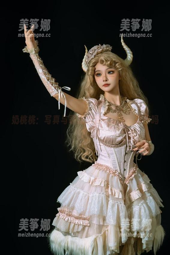 奶桃桃 奶桃桃:写真与罪恶的完美结合,你信吗?