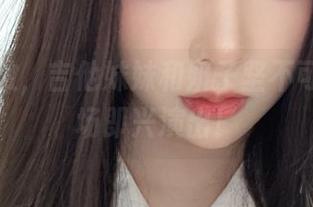 美图发放，吉他妹妹和妍子坚不可摧来一场即兴演出！