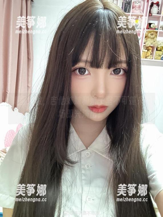 妍子坚不可摧 美图发放,吉他妹妹和妍子坚不可摧来一场即兴演出!