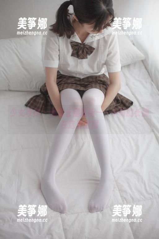 少女秩序 - 私房长腿指南——小葵的长腿在这里显摆