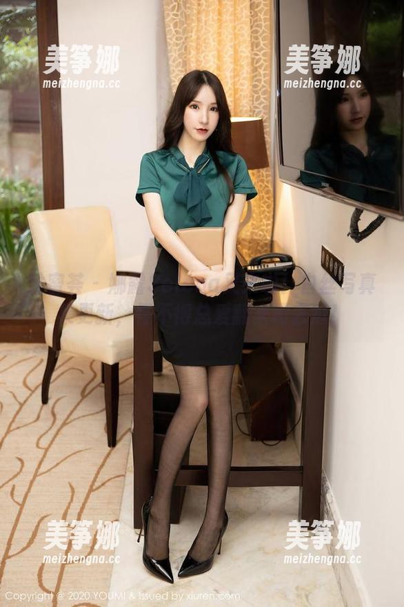 尤蜜荟-娜露Selena 尤蜜荟 - 娜露Selena又来啦!白丝写真集更新,怪不得总爱翻来覆去逛!