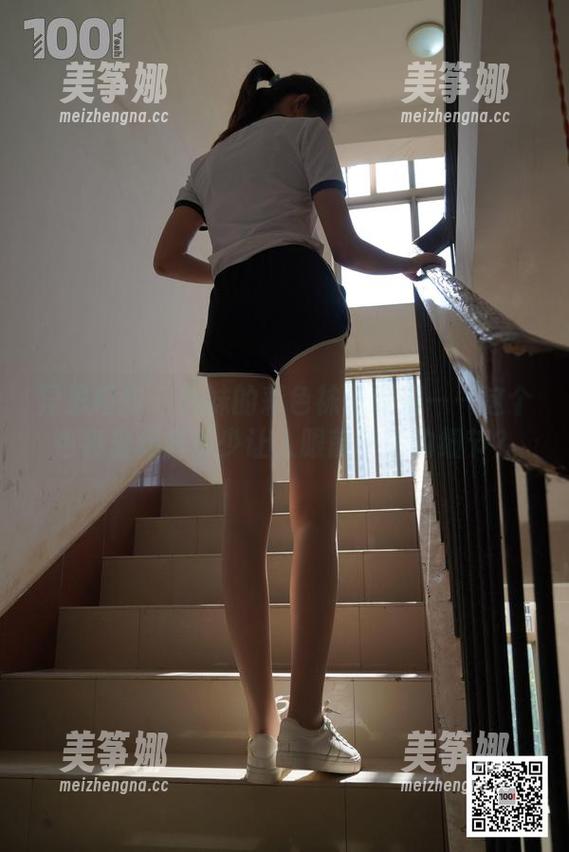 异思趣向-九妹 异思趣向 - 九妹的彩色袜子专辑——这个包裹里藏着多少让人眼前一亮的细节?