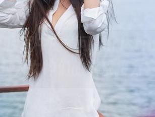 推女神 – 原图中的黄可christine说：“私拍只为女神们的欢乐接力赛！”