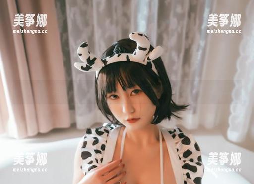 星澜是澜澜叫澜妹呀 办公室里的星澜是澜澜叫澜妹呀合集:无意间的诱惑