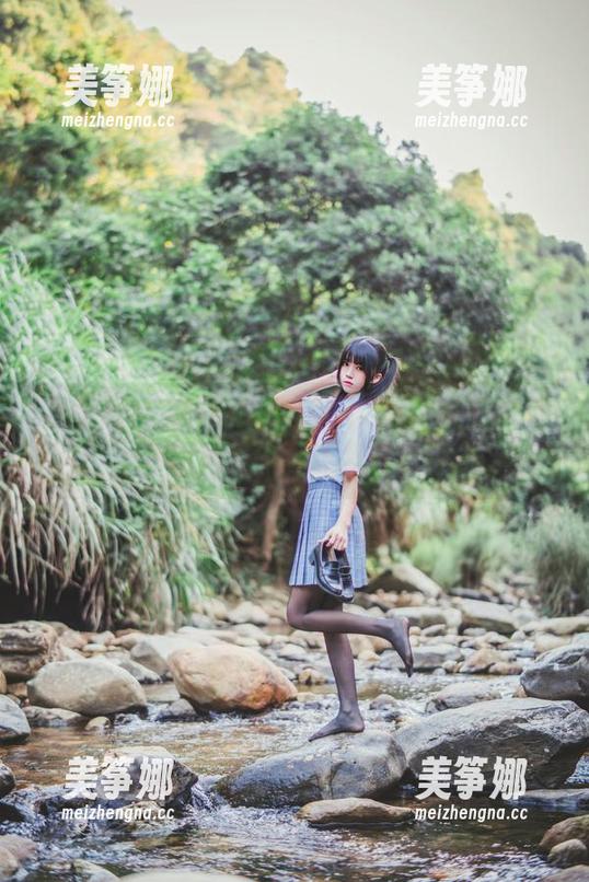 水手服+桜桃喵=无法抗拒，cos水平太高，图片里一秒无路可退！