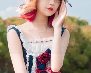 看梨瑾瑾怎么把黄豆粉cos得如此“美味”,原图好评如潮。