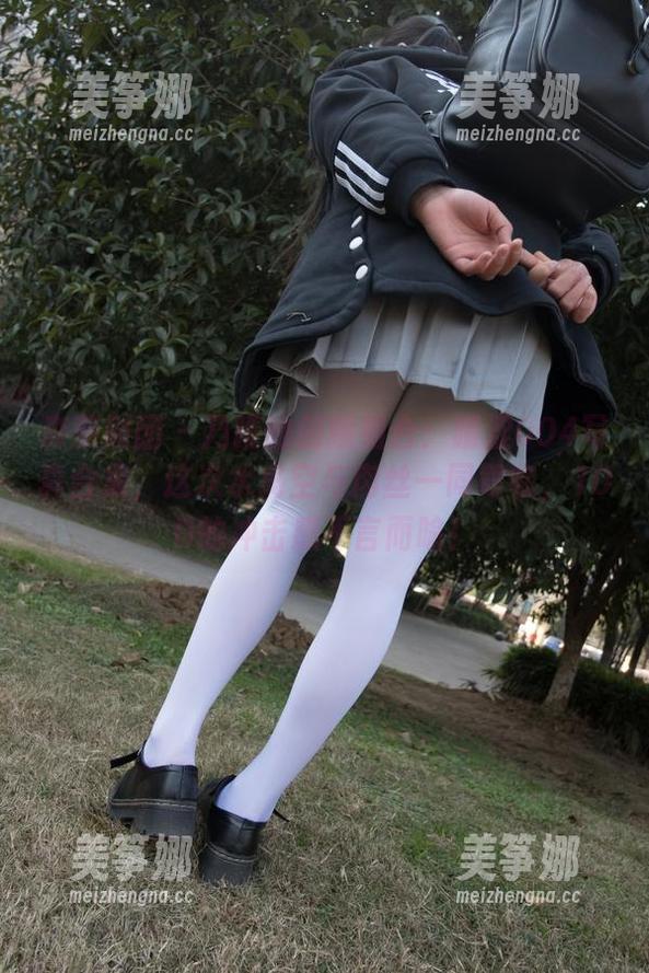 森萝财团-乃晴 森萝财团 - 乃晴的创意组合:晴涩004写真合集,这次水岛空与肉丝一同驾临,10D的冲击感不言而喻!