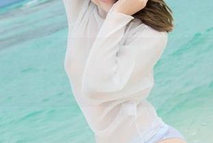 波萝社 – 瑕不掩瑜,夏美酱的私房写真难道你不想偷瞄一下?