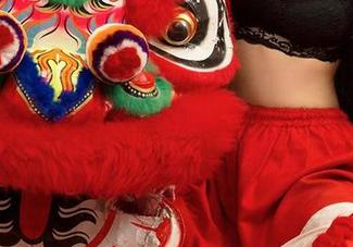 爱尤物 – 某博主小雪儿的毛衣热度爆棚,套图下载就像抢金矿一样!