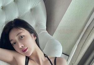 微密圈 – 美图欣赏：细腻灰丝，牛奶里的果汁的独特风格