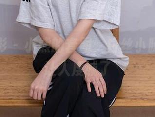 甜予摄影 – 小熊的套图,白丝小腿柔软得让人虔诚了