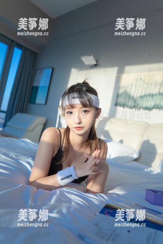 神楽坂真冬 神楽坂真冬与清凉:夏日戏水的高清记忆集