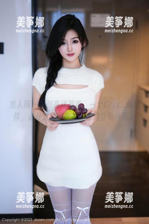 秀人网 - 一张高清写真，一个Cris_卓娅祺，点开这条连衣裙，情绪立马升温。
