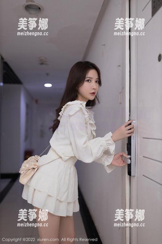秀人网-Elise谭晓彤 秀人网 - Elise谭晓彤的少女魅力无法挡,原图下载前别想那么多