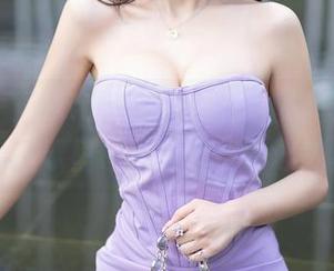 秀人网 – 喜欢tina甜仔的旗袍写真合集,水晶球里也没有我这种心态。