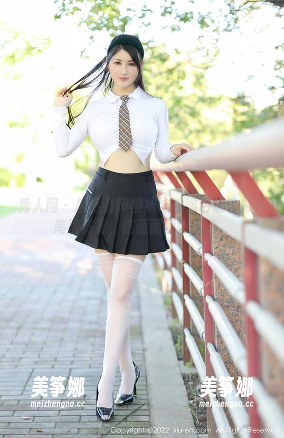 秀人网-南初妹妹 秀人网 - 居然有南初妹妹的黑色运动内衣高清资源,这画面我敢想象。