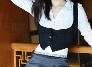 秀人网 – 娜露Selena的女仆传说:美图里的日常小插曲