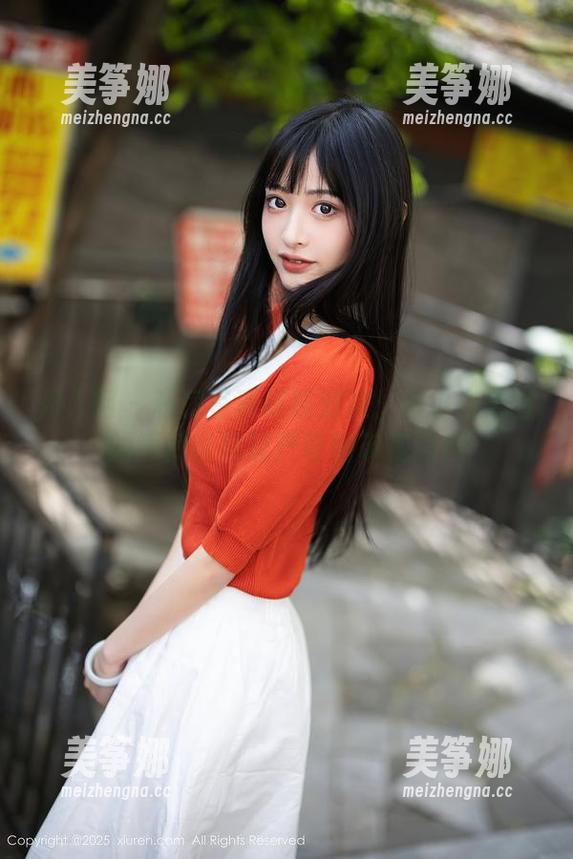 秀人网-小小白思宜 秀人网 - 私房写真终极对决:小小白思宜的短裤能熬过严苛的审视吗?