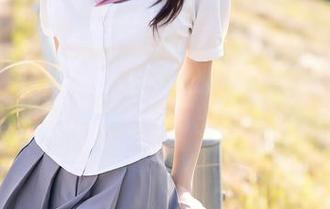 秀人网 – 王俪丁呀的职业装变身:私拍进入逗趣模式,美图频出,让人捧腹!