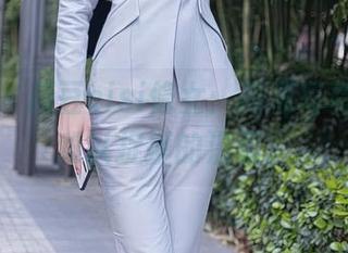 秀人网 – 糖豆sisi修女:高清写真集里,难以捉摸的温柔。