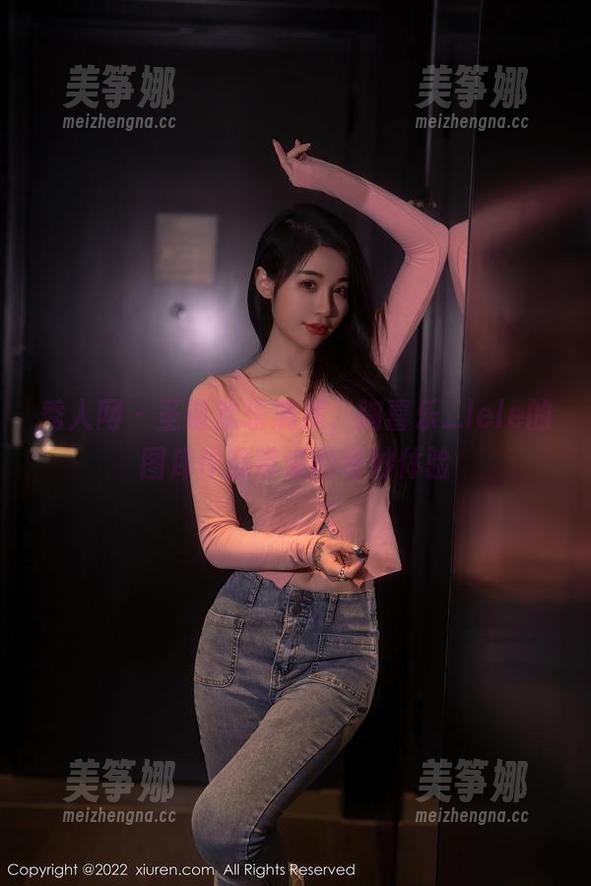 秀人网-陶喜乐_lele 秀人网 - 圣诞欢乐满满,陶喜乐_lele的图库作品带来的奇妙体验