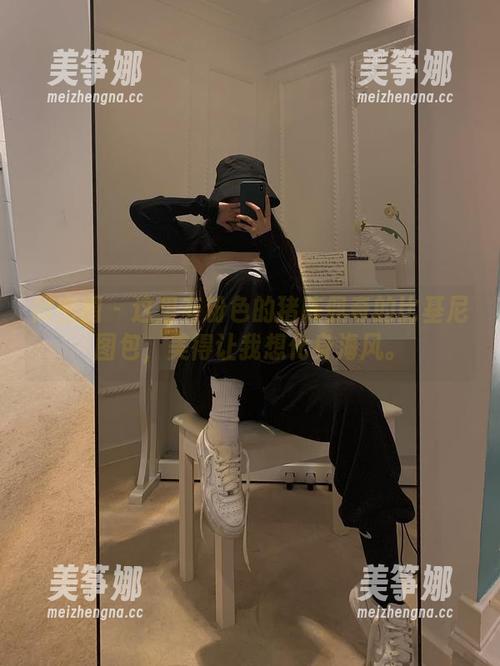 粉色的猪陈佩奇 微密圈 - 这里有粉色的猪陈佩奇的比基尼图包,美得让我想化身海风。