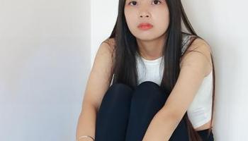 绮梦摄影 – 稻芽儿的美脚:写真集中的小惊叹,干脆叫人流连?
