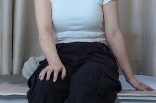 绮梦摄影 – 一不小心又引起食欲:阿琳的高清厨娘写真瞬间